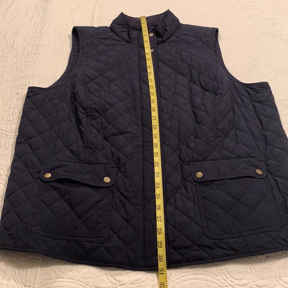NEW Talbots Women’s Classic Quilted Vest - Picture 15 of 16